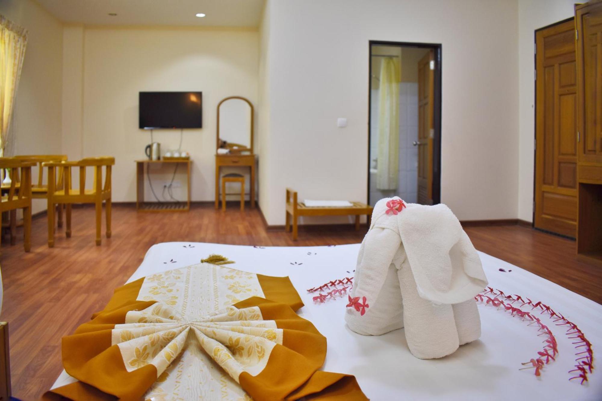 Shwe Poe Eain Hotel New Bagan Zewnętrze zdjęcie