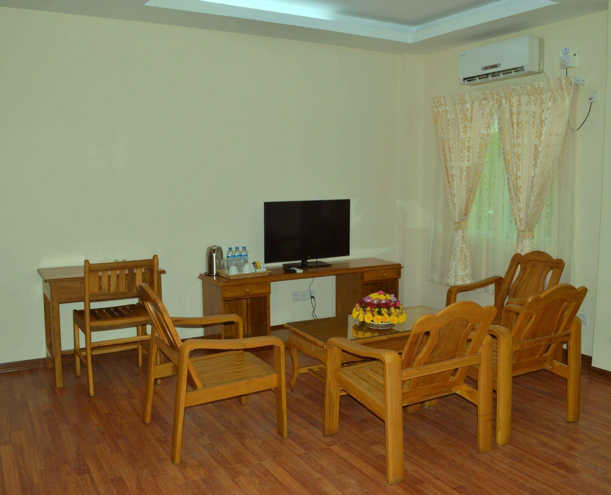 Shwe Poe Eain Hotel New Bagan Zewnętrze zdjęcie